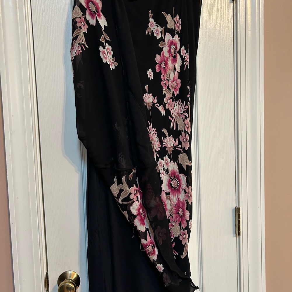 Dressbarn Vintage Black Maxi Skirt with Pink and White Floral Pattern - Picture 8 of 8
